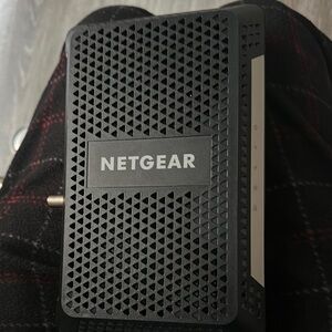 NETGEAR Black Modem